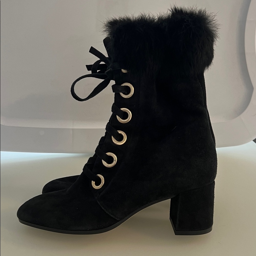 M. Gemi black suede boots with fur trim, size 7. Never worn, pristine condition.